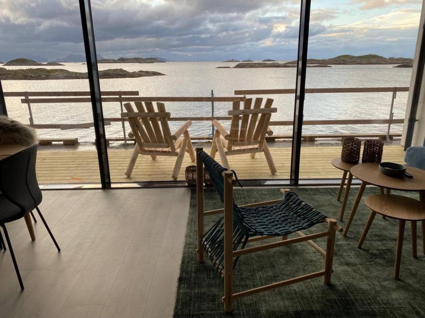 Waterfront Apartment With Panoramic Sea View Хеннингсвер Екстериор снимка